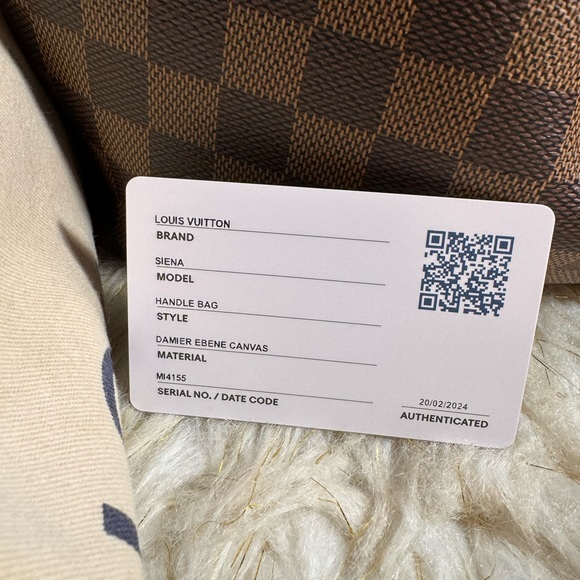 Beautiful Louis Vuitton SIENA PM Damier ebene with long strap, duster and cert. - Picture 11 of 16